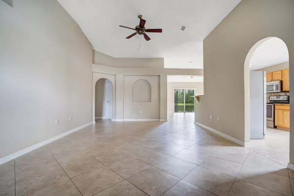 4 bedrooms apartment for rent in Waterford Lakes - East Orlando, Orlando