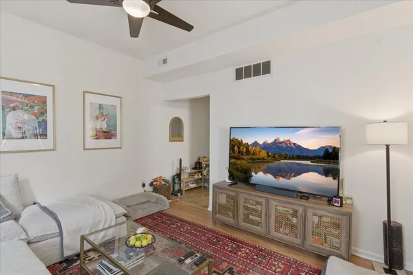 3 bedrooms apartment for rent in Boystown - North Side, Chicago