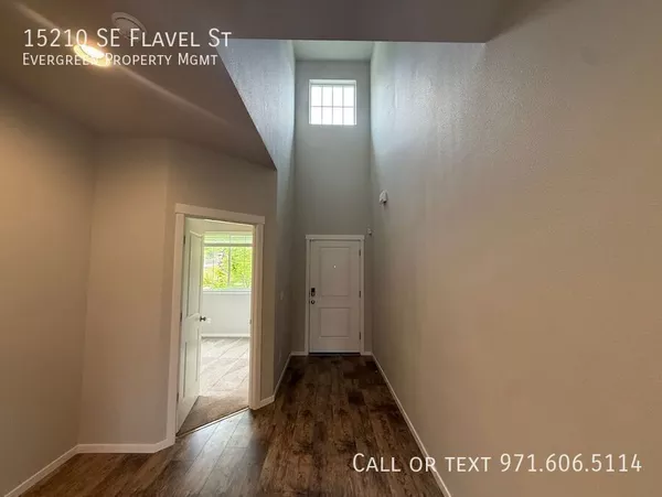 3 bedrooms apartment for rent in Pleasant Valley - East Portland, Portland