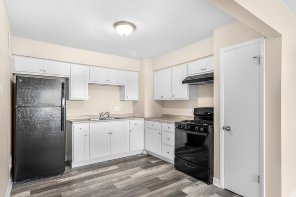 2 bedrooms apartment for rent in Southpoint - South Mil, Milwaukee