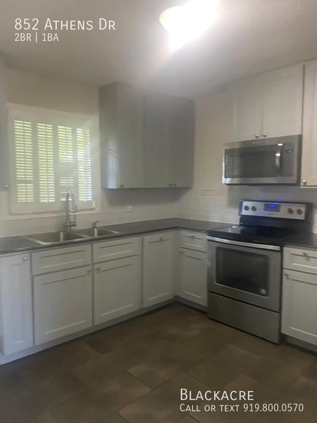 2 bedrooms apartment for rent in Wade - Central Raleigh, Raleigh