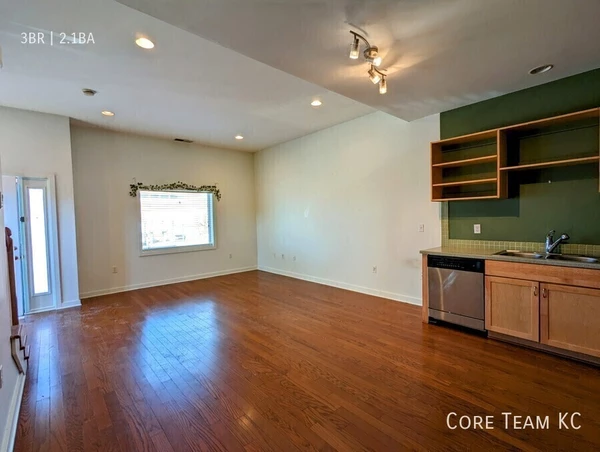 3 bedrooms apartment for rent in Longfellow - KCMO, Kansas City