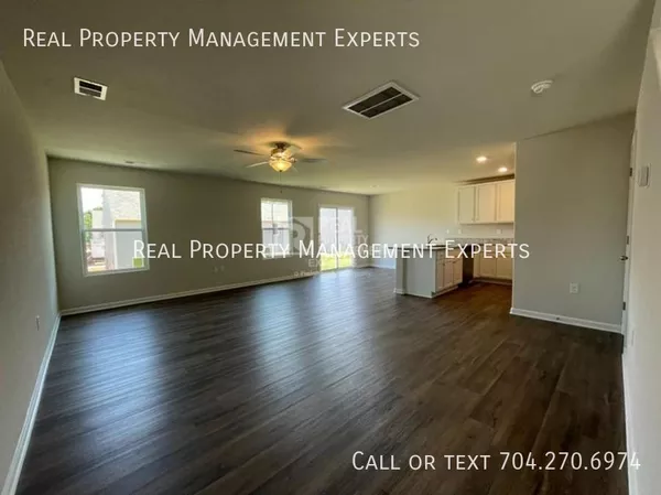 3 bedrooms apartment for rent in Coulwood West - West Charlotte, Charlotte