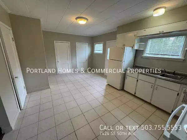 2 bedrooms apartment for rent in Brentwood-Darlington - SE Portland, Portland
