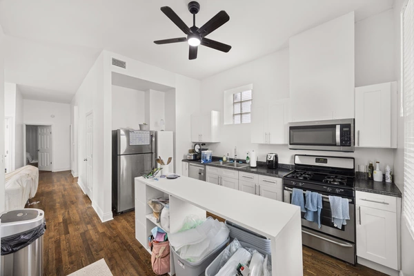 4 bedrooms apartment for rent in Lower West Side - West Side, Chicago