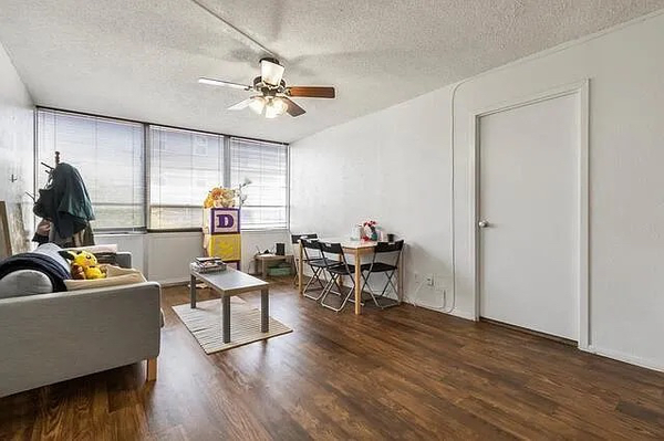 Coliving in Downtown Austin - Central Austin, Austin