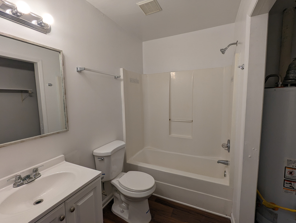 Coliving in Hickory Grove - East Charlotte, Charlotte