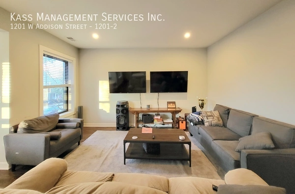 3 bedrooms apartment for rent in Boystown - North Side, Chicago