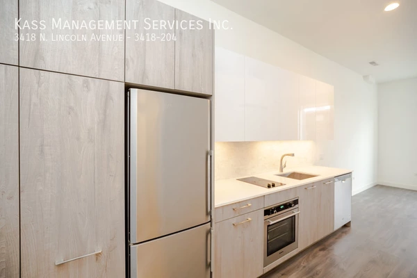 Studio Apartment for rent in Roscoe Village - North Side, Chicago