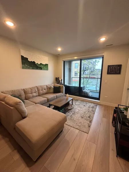 2 bedrooms apartment for rent in Roscoe Village - North Side, Chicago