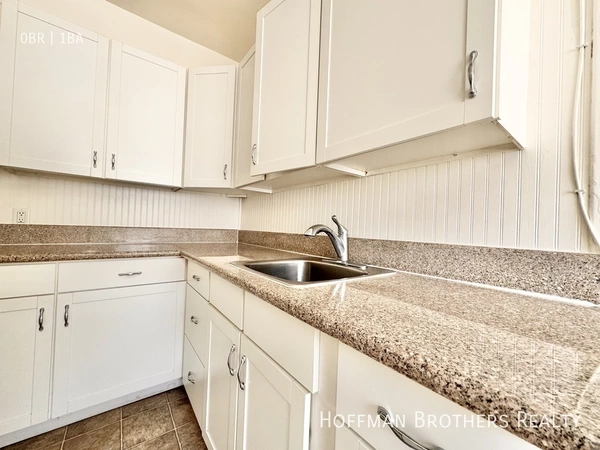 Studio Apartment for rent in Larchmont - Central Los Angeles, Los Angeles