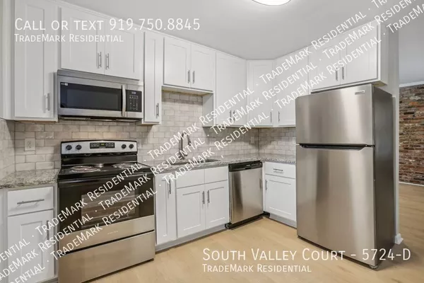 2 bedrooms apartment for rent in Wade - Central Raleigh, Raleigh