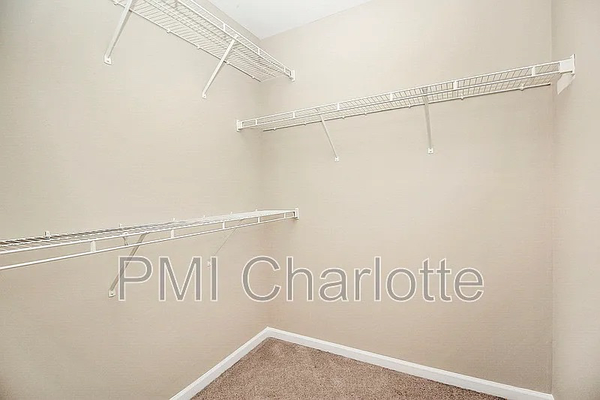 Coliving in Kannapolis - North Charlotte, Charlotte