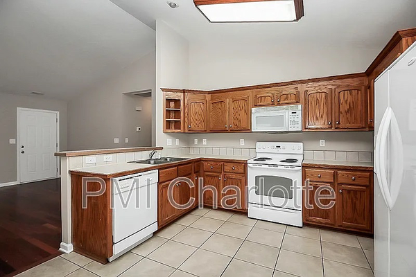 Coliving in Kannapolis - North Charlotte, Charlotte