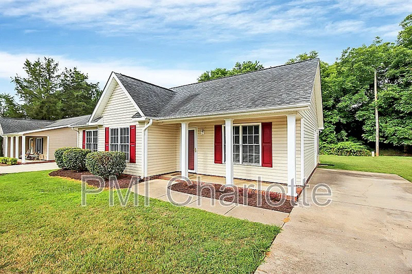 Coliving in Kannapolis - North Charlotte, Charlotte