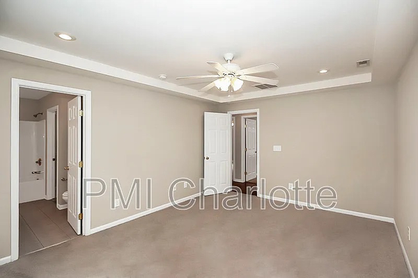 Coliving in Kannapolis - North Charlotte, Charlotte