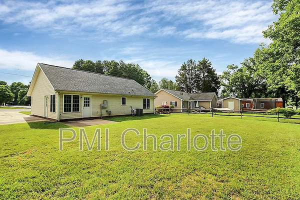 Coliving in Kannapolis - North Charlotte, Charlotte