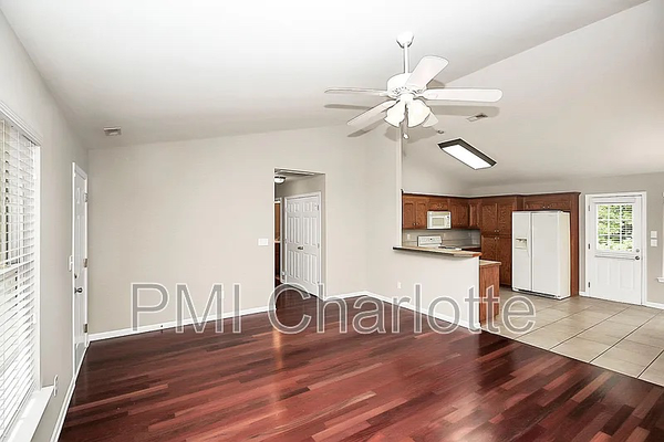 Coliving in Kannapolis - North Charlotte, Charlotte