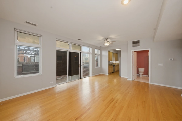2 bedrooms apartment for rent in Boystown - North Side, Chicago