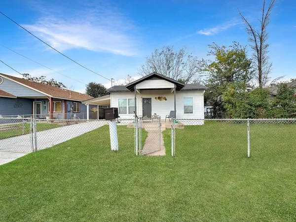 3 bedrooms apartment for rent in Dignowity Hill - East SATX, San Antonio