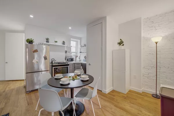 Coliving in Glendale NY - Queens, New York