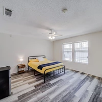 Coliving in Wolf Creek - Sw Dallas, Dallas