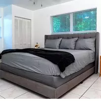 Coliving in Palm Springs - Palm Beach County, Miami