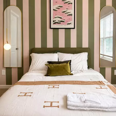 Coliving in Oakdale - North Charlotte, Charlotte
