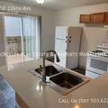4 bedrooms apartment for rent in Powellhurst-Gilbert - SE Portland, Portland