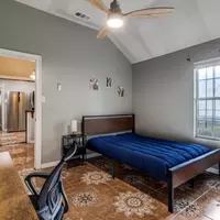 Coliving in Cedar Crest - Se Dallas, Dallas