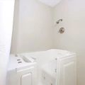 Coliving in Greater Hobby Area - Se Houston, Houston