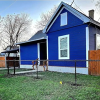 Coliving in Harvard Place / Eastlawn - East SATX, San Antonio