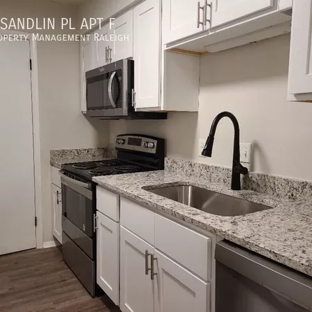 3 bedrooms apartment for rent in Fairmont - Central Raleigh, Raleigh