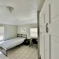 Coliving in Lealman - Clearwater-St. Petersburg, Tampa