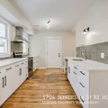 4 bedrooms apartment for rent in Holland - Northeast, Minneapolis
