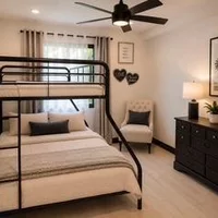 Coliving in Carson - The Harbor, Los Angeles