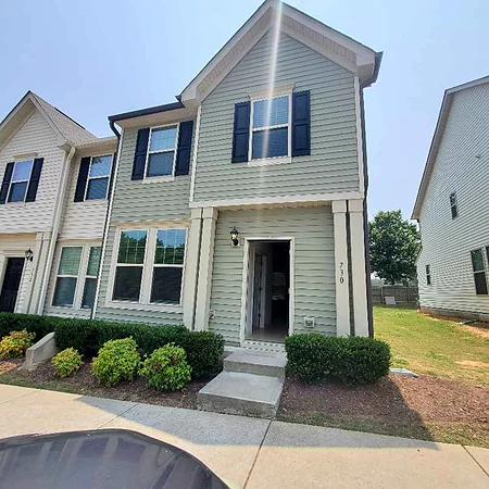 Coliving in Renaissance Park - South Raleigh, Raleigh